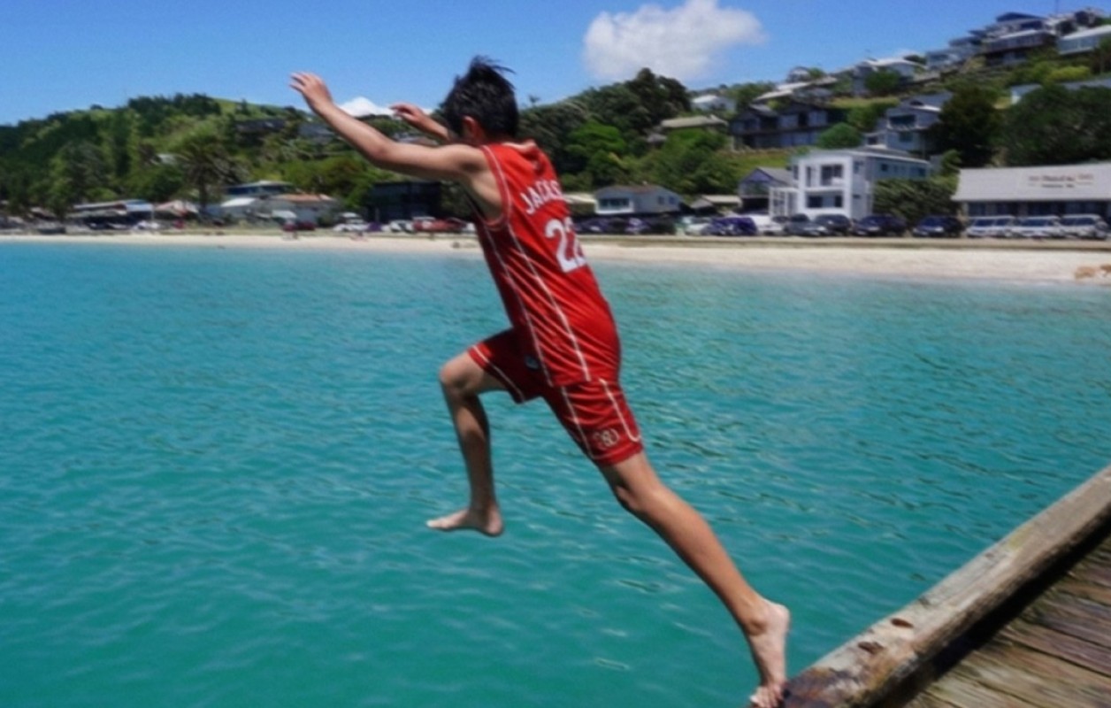 safe swim hero b